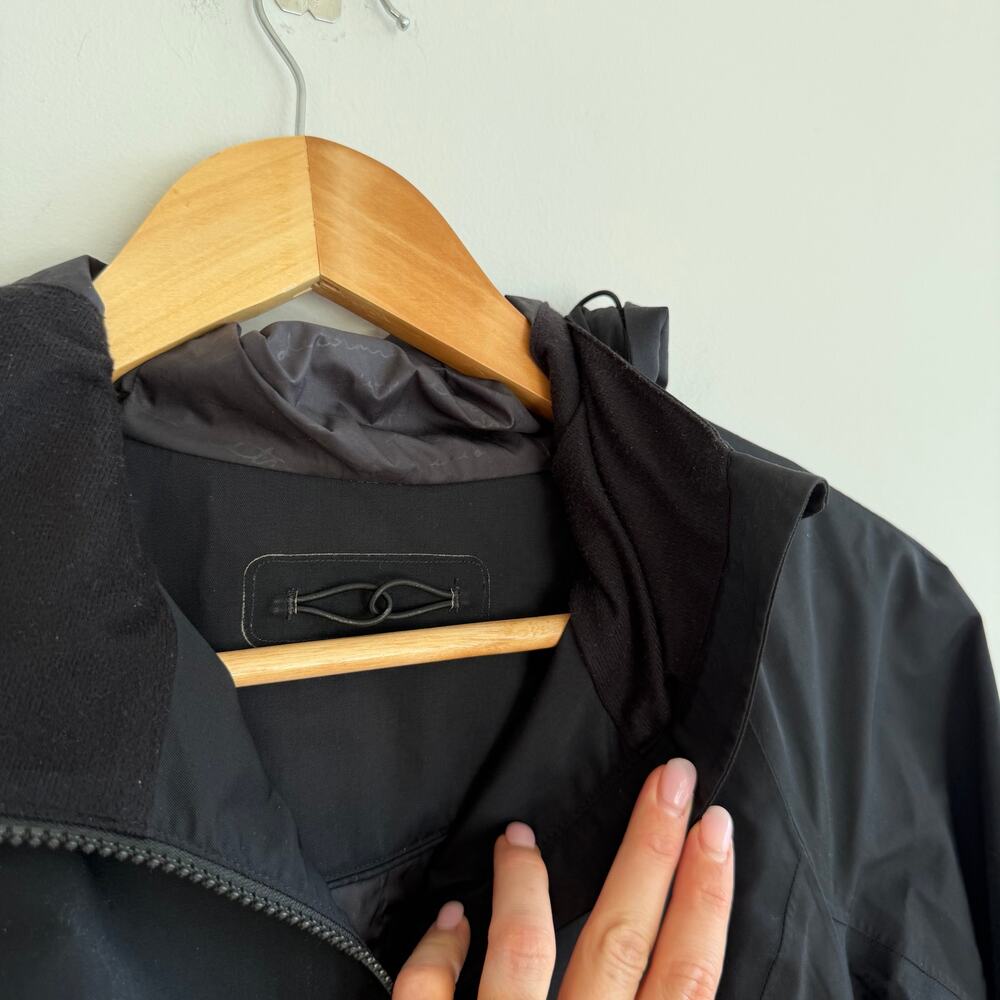 Lululemon Definitely Raining Full Zip Hooded Jack… - image 6